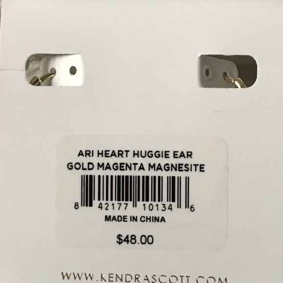 Kendra Scott Ari Heart Huggie Magenta Magnesite Earrings Gold Plated - Picture 5 of 7
